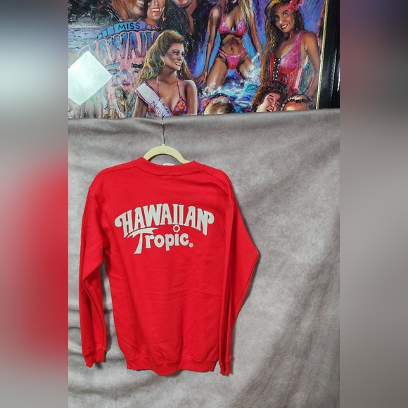 Hawaiian Tropic Promo Model Sweatshirt. OFFICIAL - Picture 9 of 12